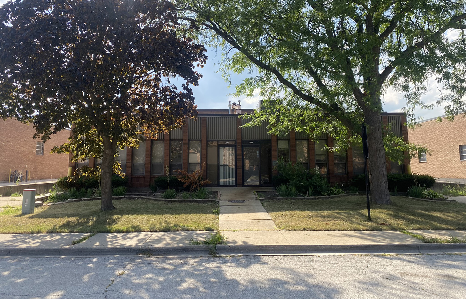 780 bonnie ln elk grove village